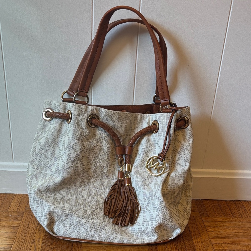 Michael Kors Tan and Cream Shoulder Bag